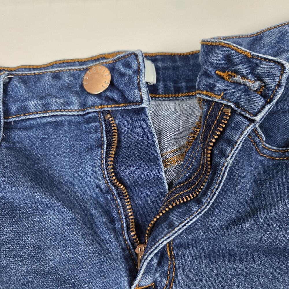 Forever 21 Size 27 Cuffed Denim‎ Jean Shorts - Picture 2 of 9